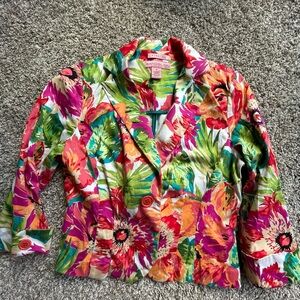 Bandololino Stretch Woman’s Summer Blazer in SZ 8 in gently used condition